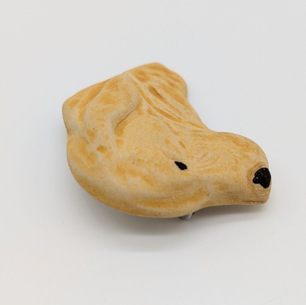 Yellow Lab Labrador Retriever Ceramic Brooch Pin - Picture 3 of 6